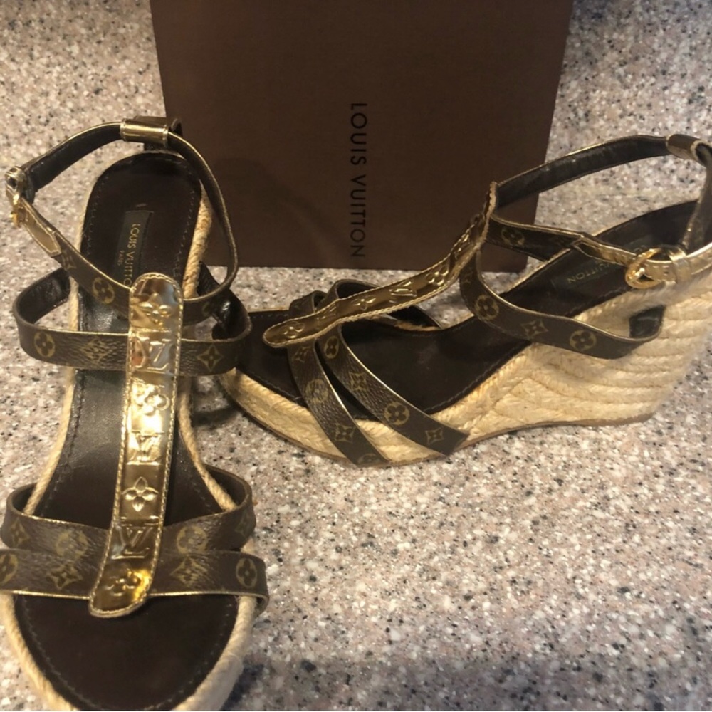 Louis Vuitton wedges brown and gold trim CL1120 (Authentic)